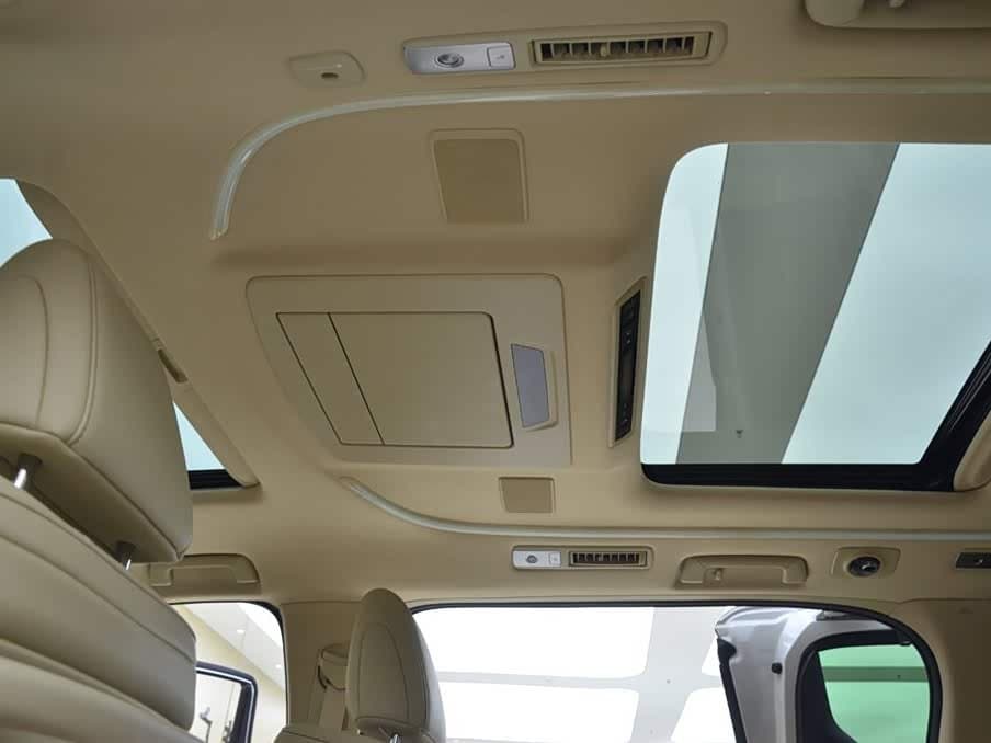 2020 Toyota Alphard White, 60,000 km, China export – photo 6