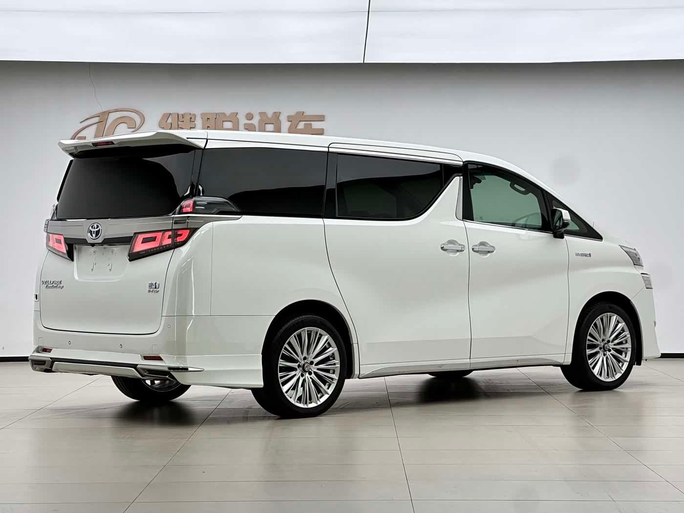 2019 Toyota Vellfire White, 110,000 km, China export – photo 5