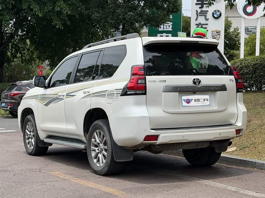 2017 Toyota Prado White, 95,000 km, China export – photo 4