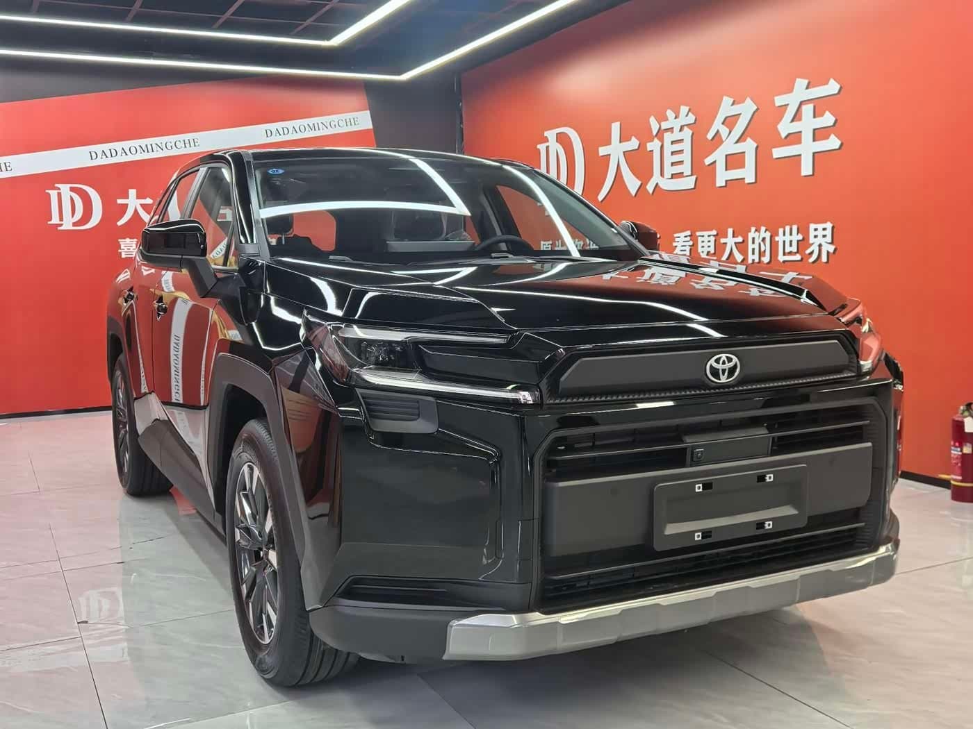 2025 Toyota RAV4 Black, 630 km, China export – photo 3