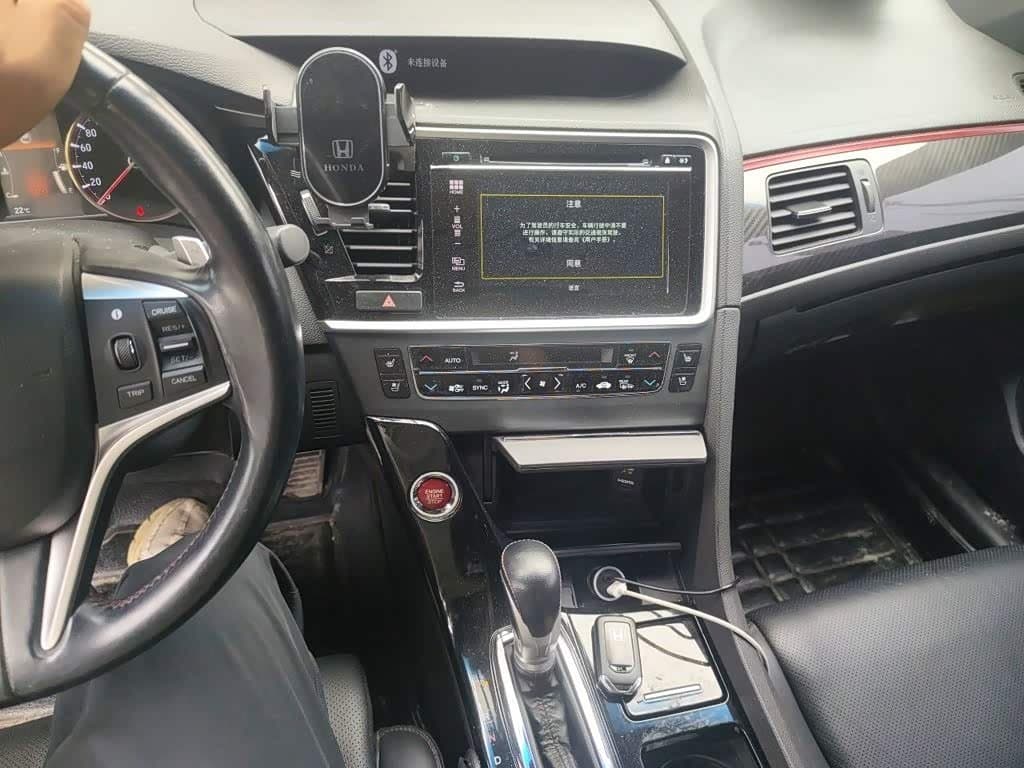 2014 Honda Spirior White, 109,600 km, China export – photo 6