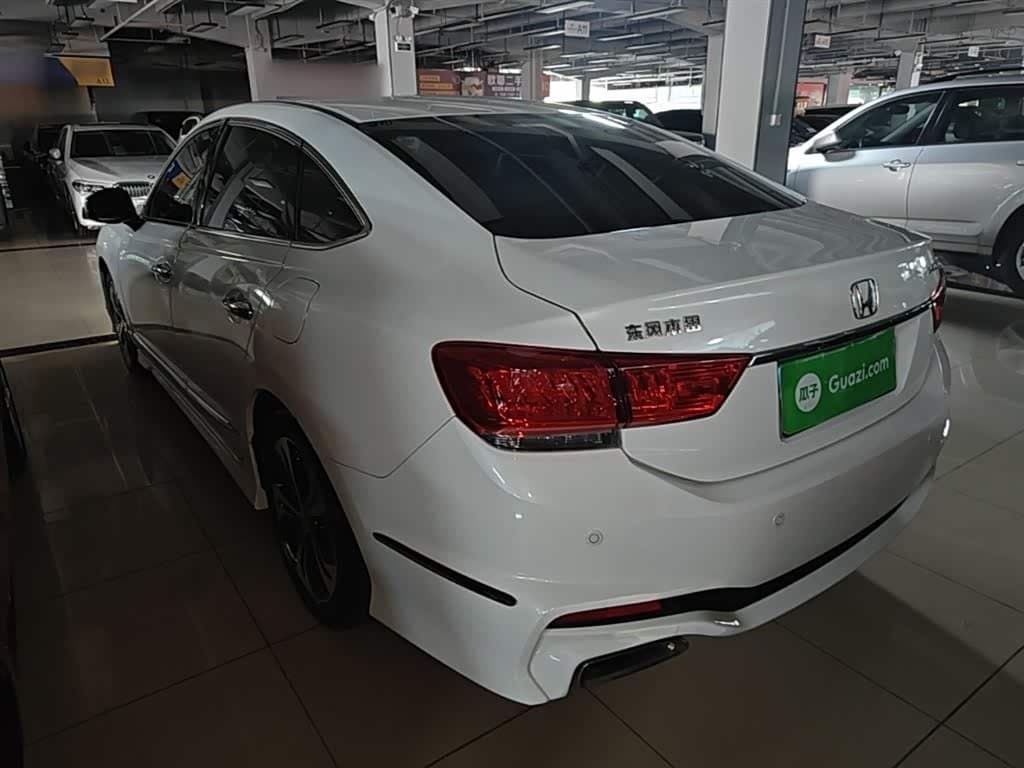 2017 Honda Spirior White, 96,200 km, China export – photo 5