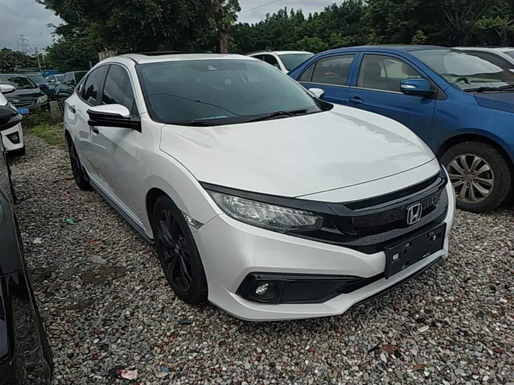 2019 Honda Civic White, 105,100 km, China export – photo 4