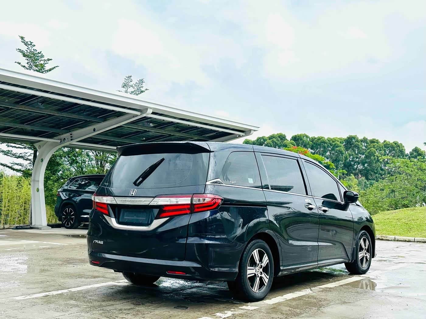 2015 Honda Odyssey Black, 90,000 km, China export – photo 6