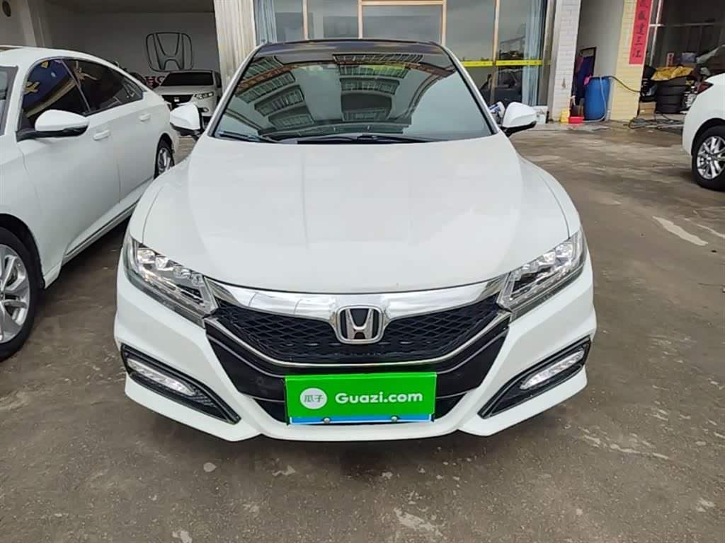2014 Honda Spirior White, 142,100 km, China export – photo 3