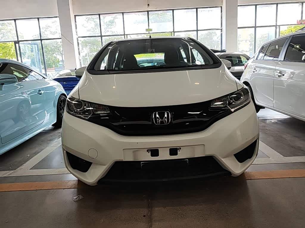 2014 Honda Fit White, 90,800 km, China export – photo 3