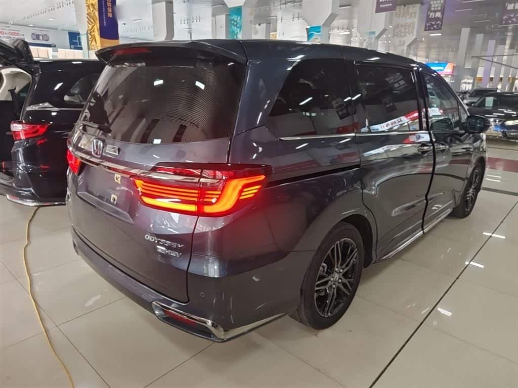 2021 Honda Odyssey 银灰色, 13,500 km, China export – photo 7