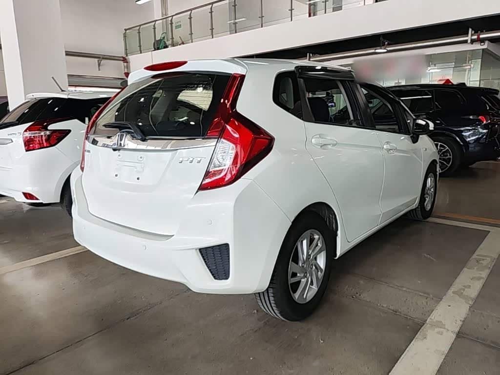 2014 Honda Fit White, 90,800 km, China export – photo 7