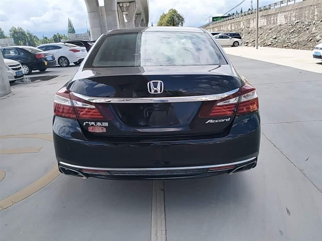 2016 Honda Accord Black, 88,300 km, China export – photo 6