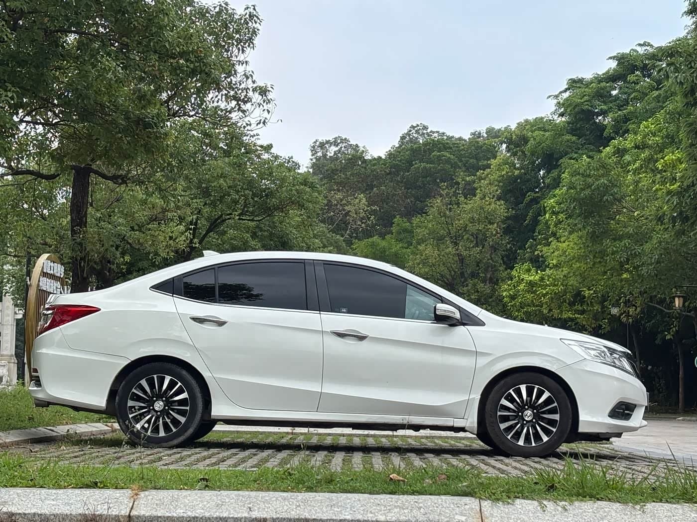 2013 Honda Lingpai White, 120,000 km, China export – photo 5