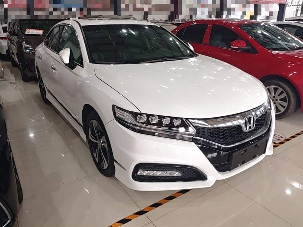 2017 Honda Spirior White, 97,100 km, China export – photo 4