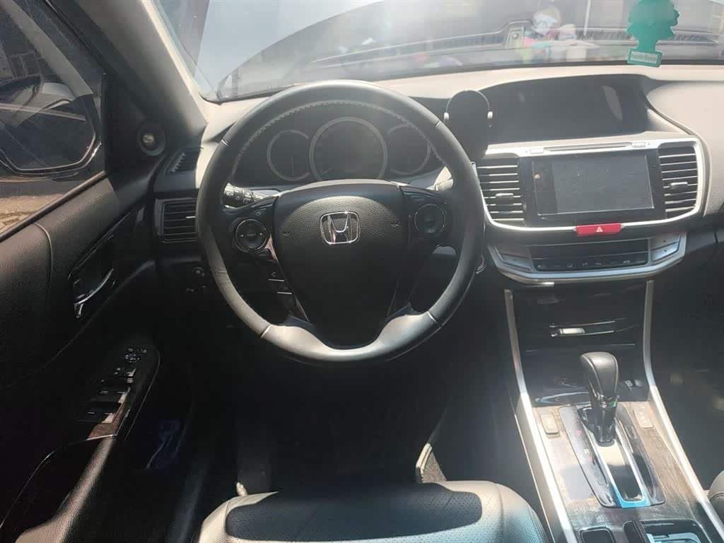2016 Honda Accord Black, 76,700 km, China export – photo 3