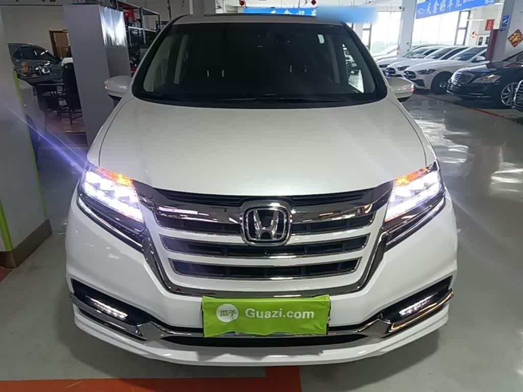 2019 Honda Elysion White, 34,500 km, China export – photo 3