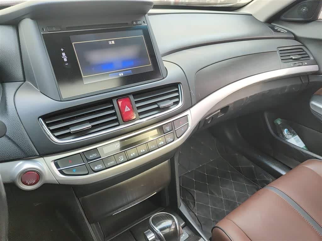 2015 Honda Crosstour White, 81,800 km, China export – photo 6