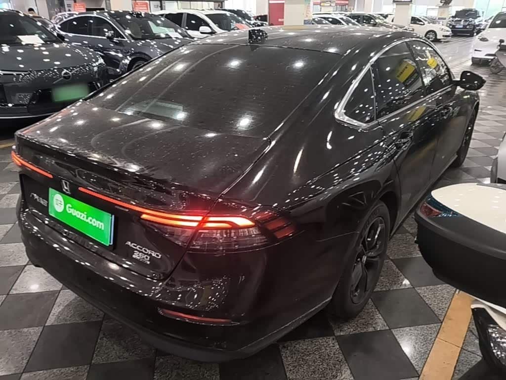 2024 Honda Accord Black, 25,100 km, China export – photo 7