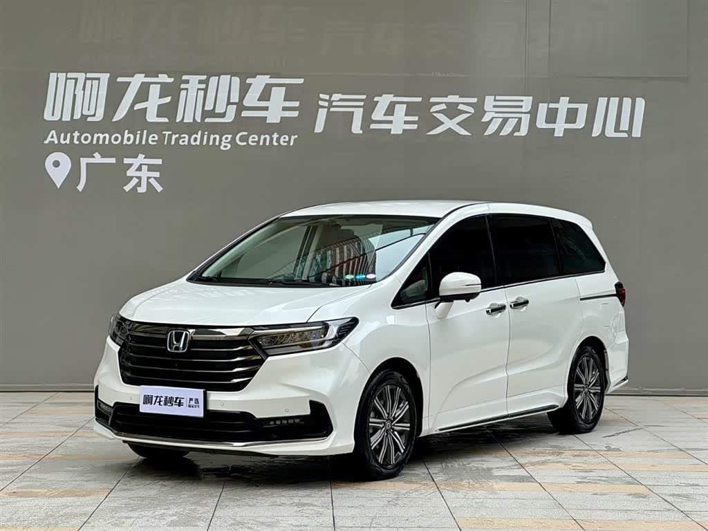 2021 Honda Odyssey White, 80,200 km, China export – photo 1