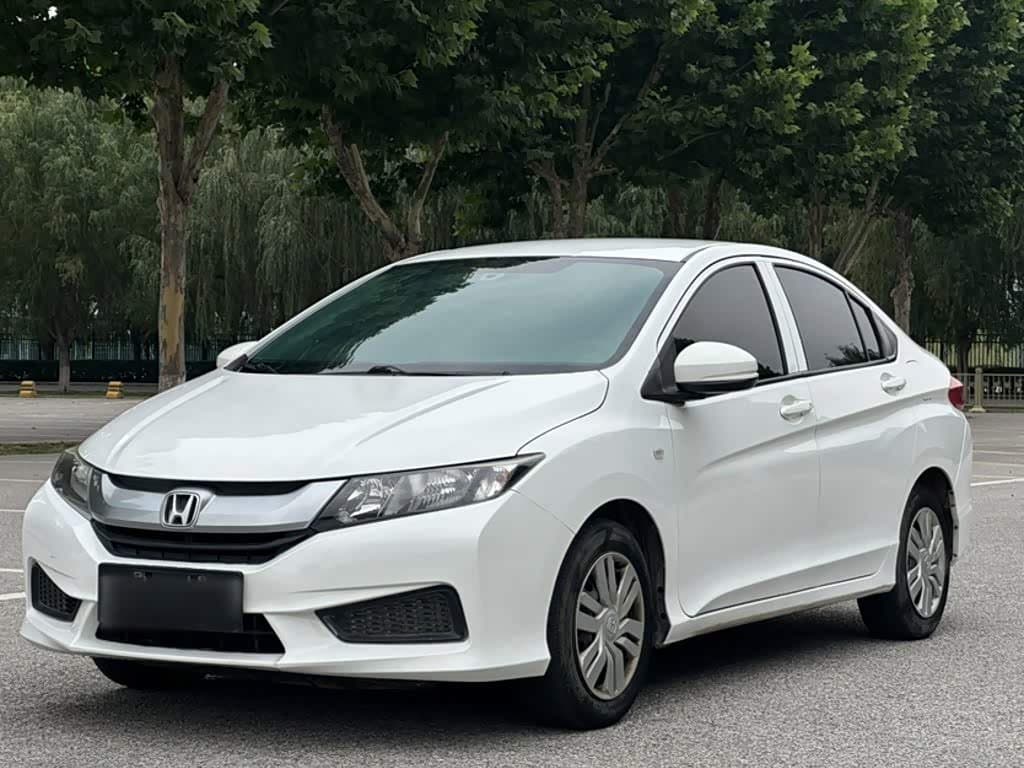 2016 Honda City White, 175,800 km, China export – photo 1