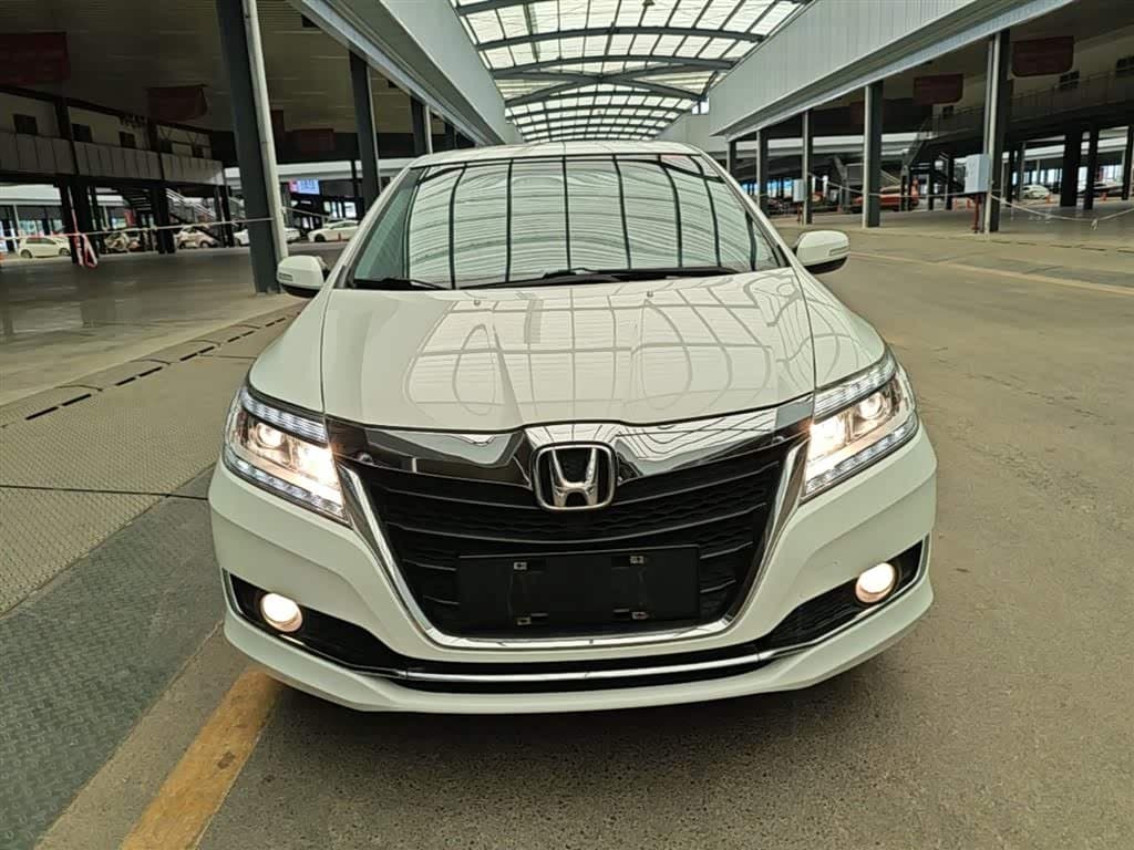 2017 Honda Lingpai White, 87,900 km, China export – photo 3
