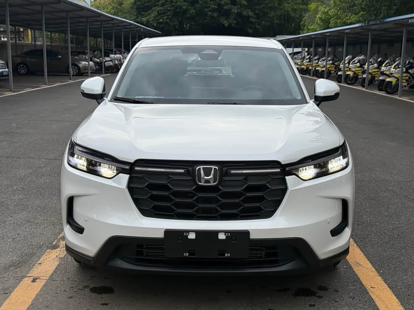 2023 Honda HR-V White, 15,000 km, China export – photo 2