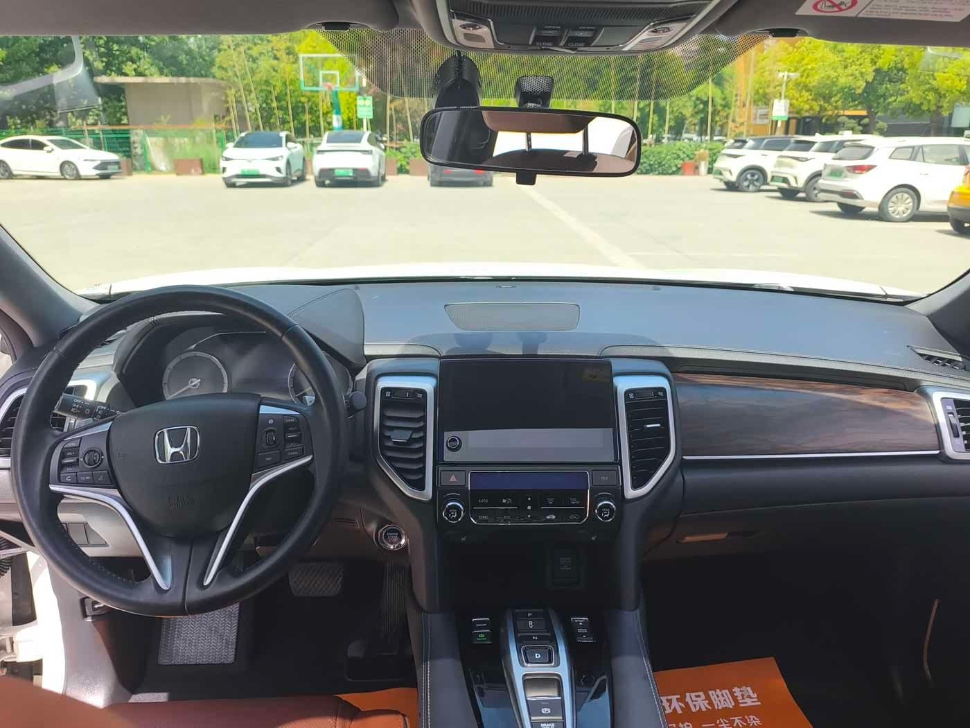 2017 Honda UR-V White, 61,000 km, China export – photo 6
