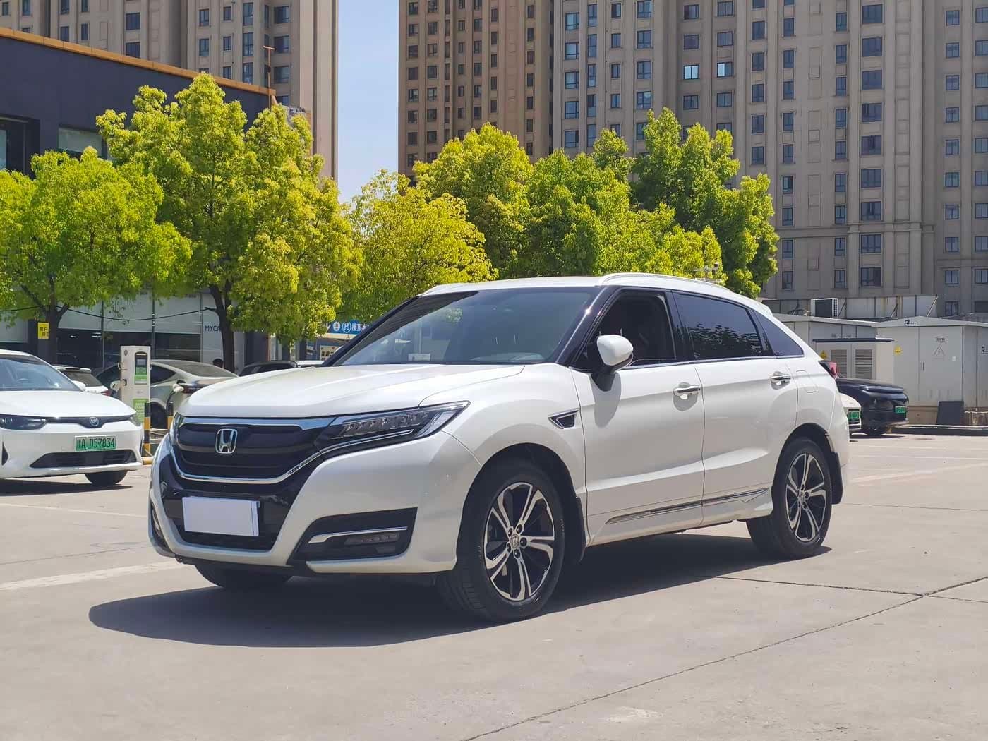 2017 Honda UR-V White, 61,000 km, China export – photo 1