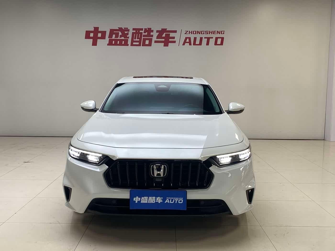 2023 Honda Inspire White, 53,000 km, China export – photo 2