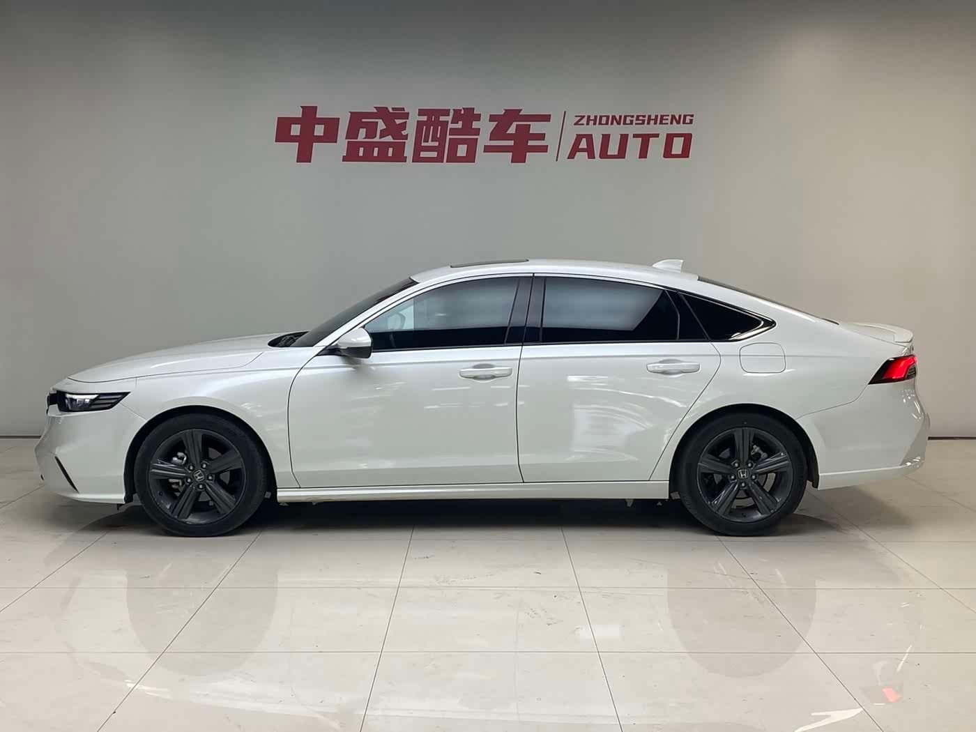 2023 Honda Inspire White, 53,000 km, China export – photo 3