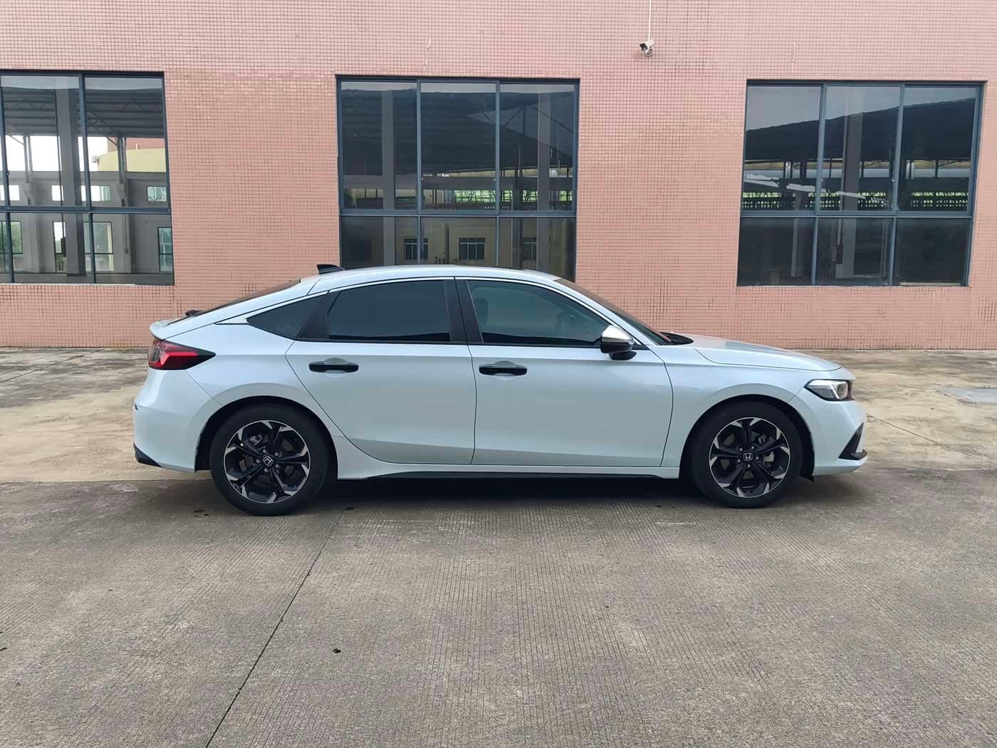 2022 Honda Civic White, 8,900 km, China export – photo 4