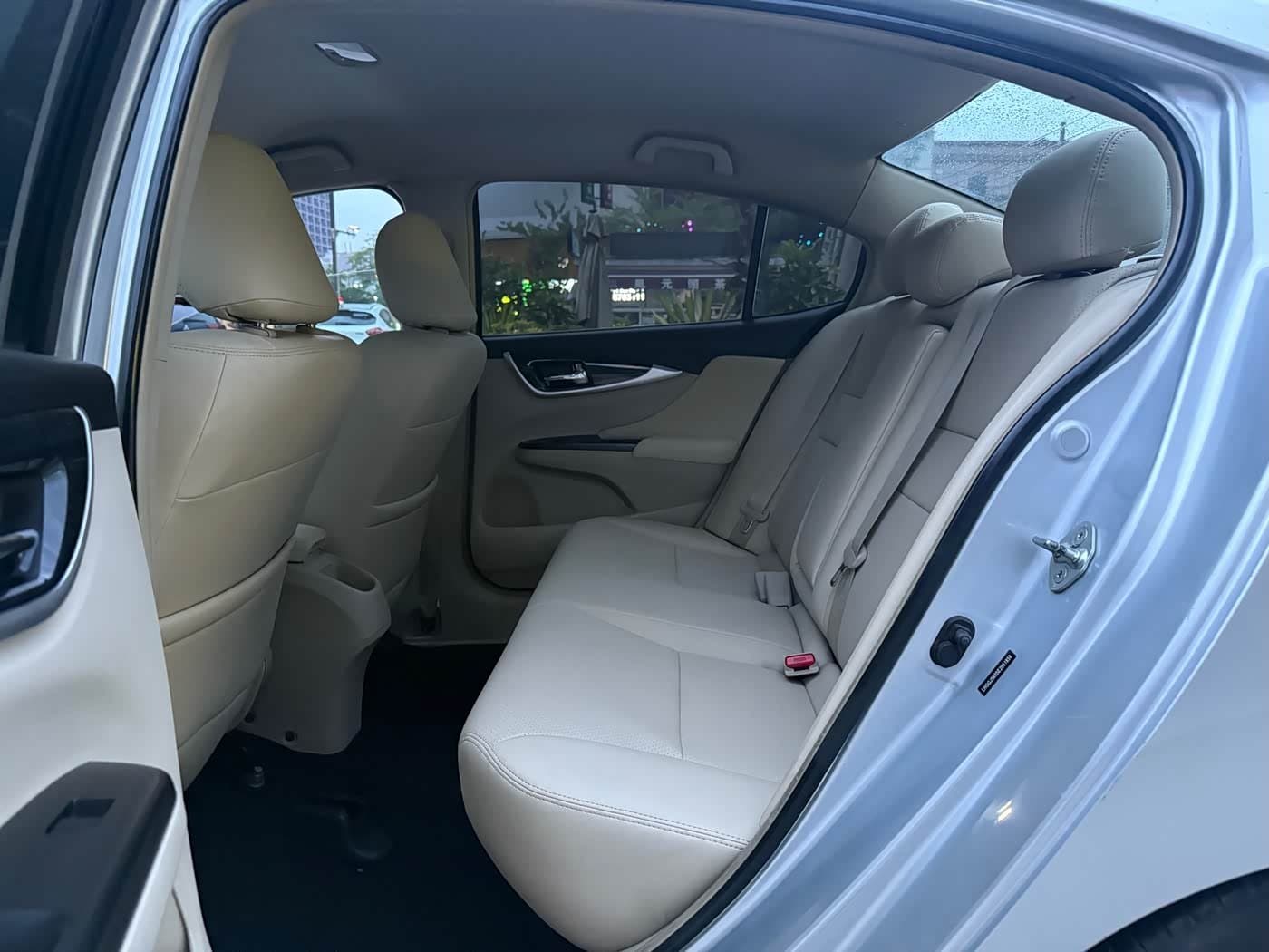 2013 Honda Lingpai 银灰色, 136,000 km, China export – photo 7