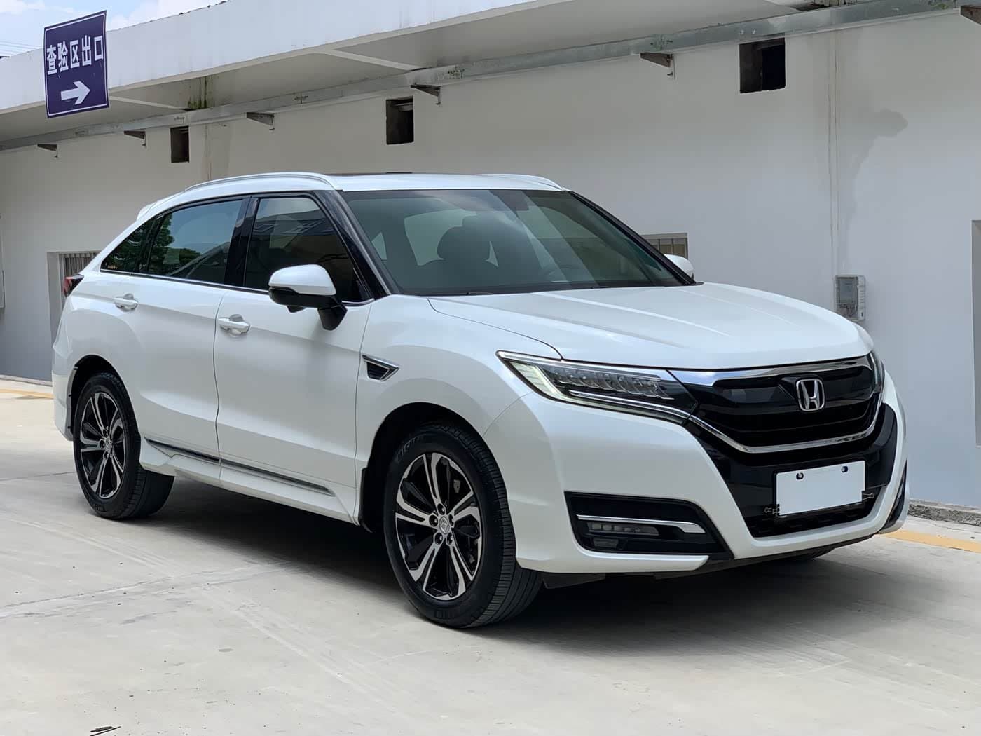 2017 Honda UR-V White, 120,000 km, China export – photo 3