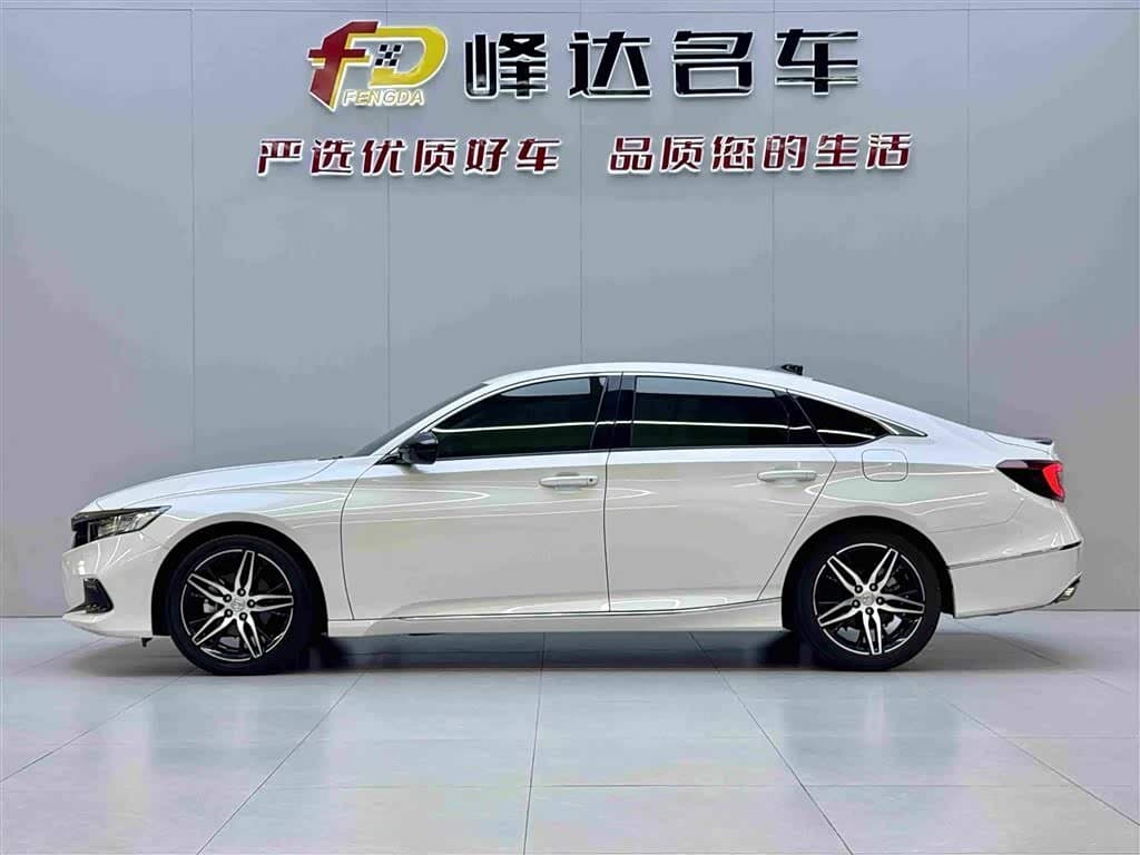 2021 Honda Accord White, 67,000 km, China export – photo 3