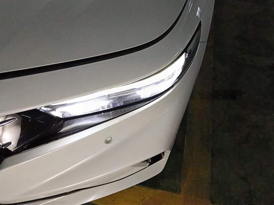 2025 Honda Accord White, 1,400 km, China export – photo 5