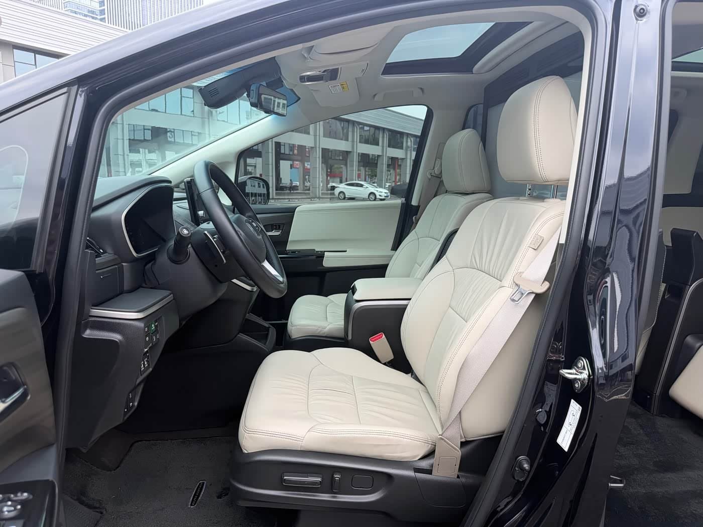 2022 Honda Odyssey Black, 6,000 km, China export – photo 4