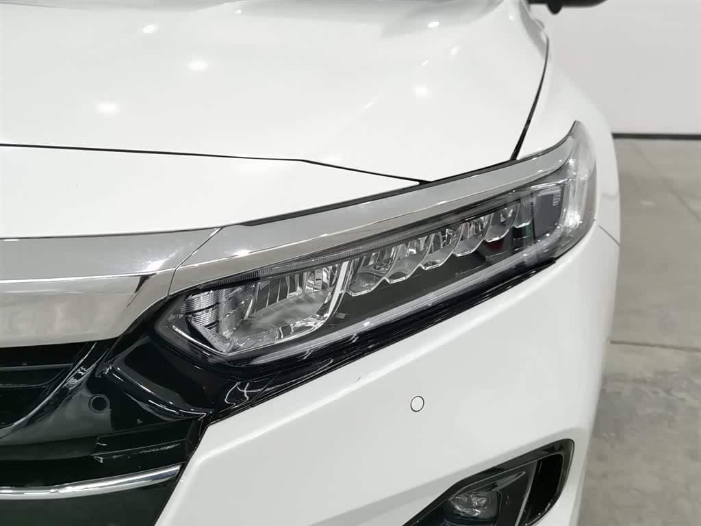 2021 Honda Accord White, 45,000 km, China export – photo 7