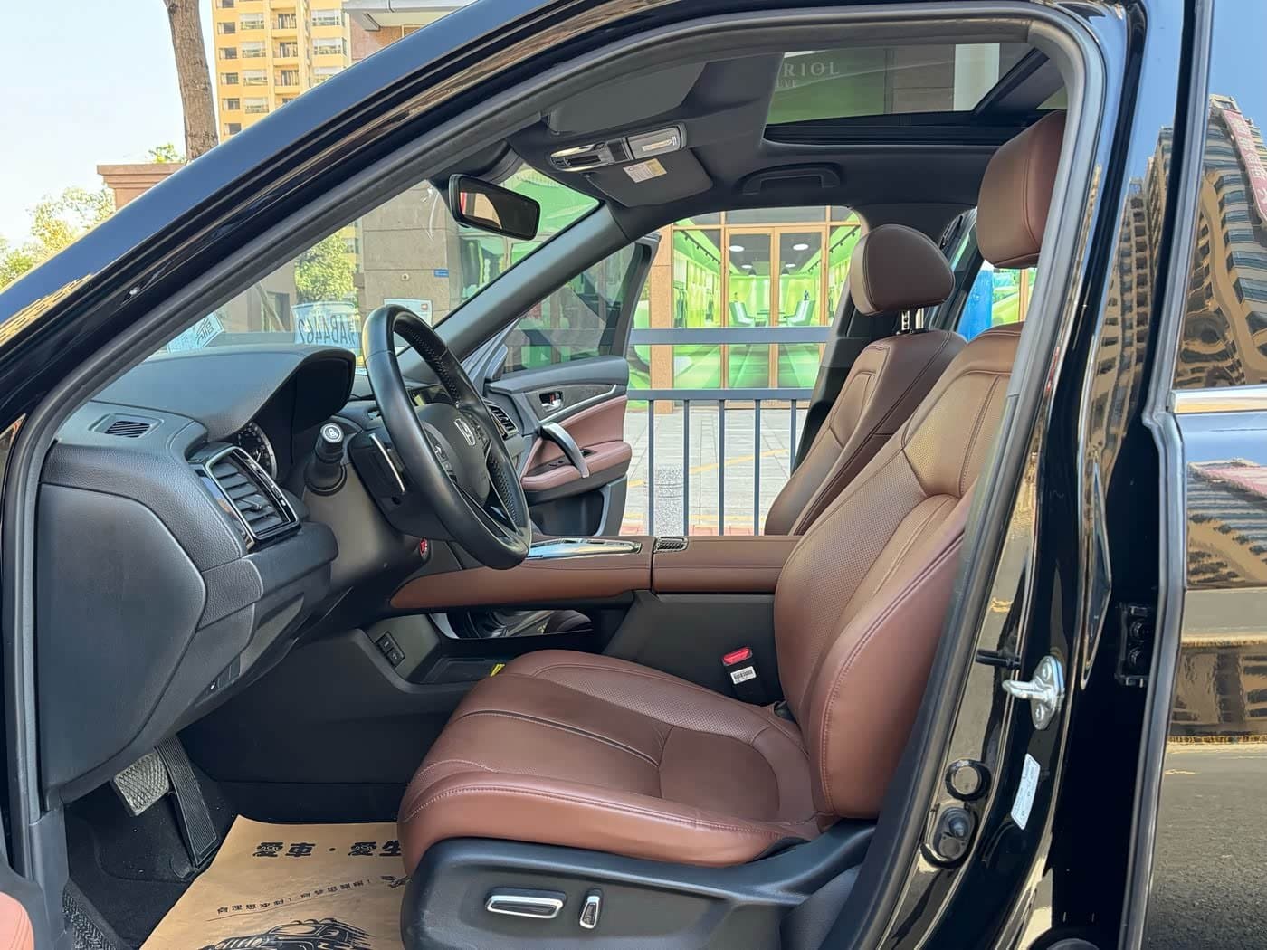 2023 Honda UR-V Black, 18,000 km, China export – photo 4