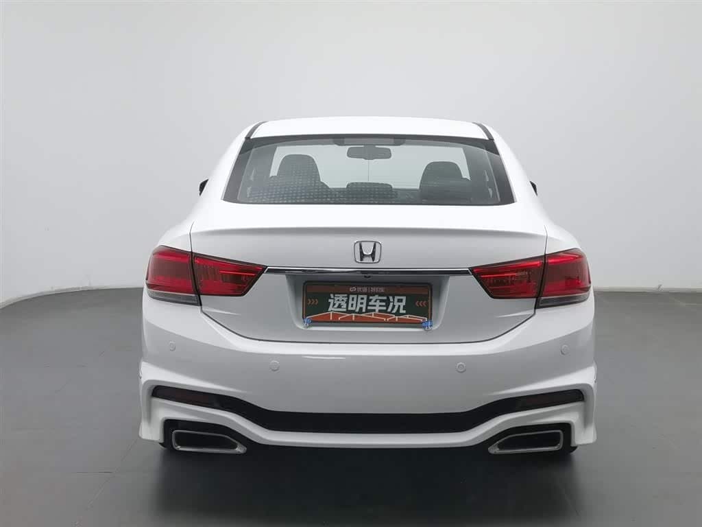 2014 Honda Spirior White, 120,900 km, China export – photo 4