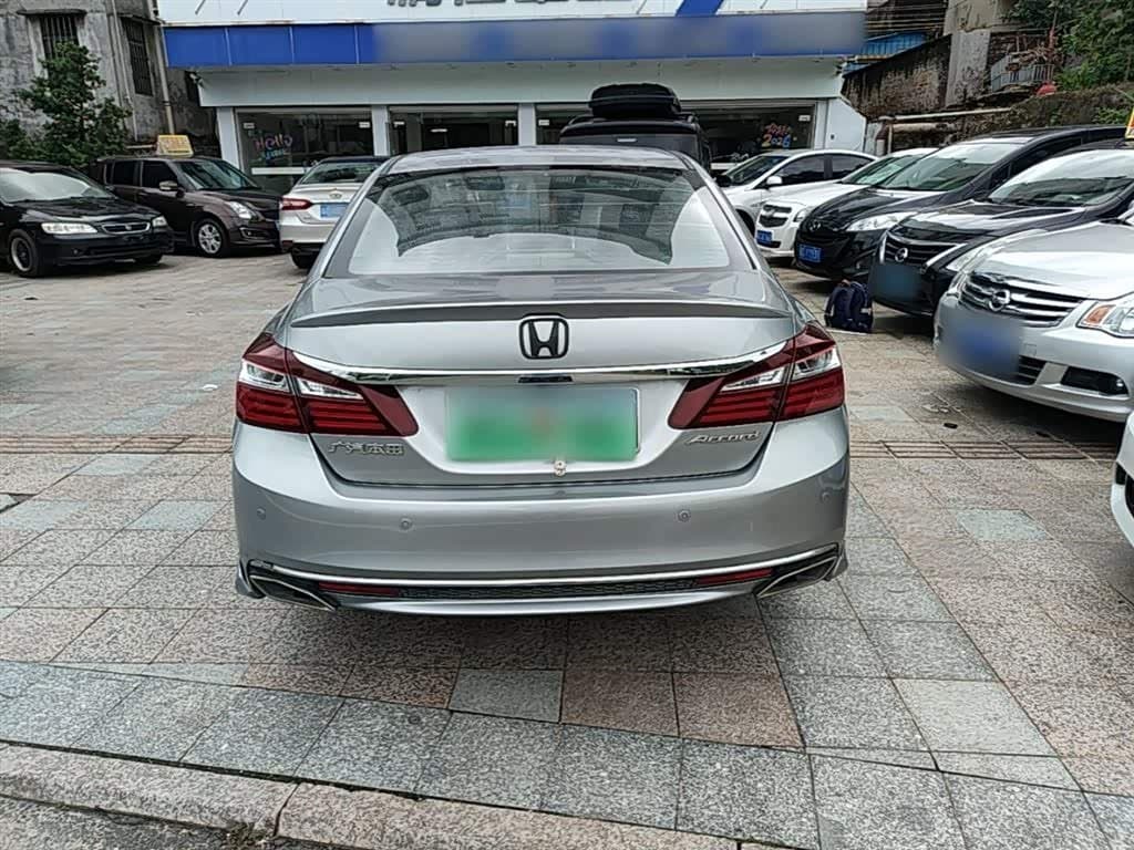 2016 Honda Accord 银灰色, 180,100 km, China export – photo 6