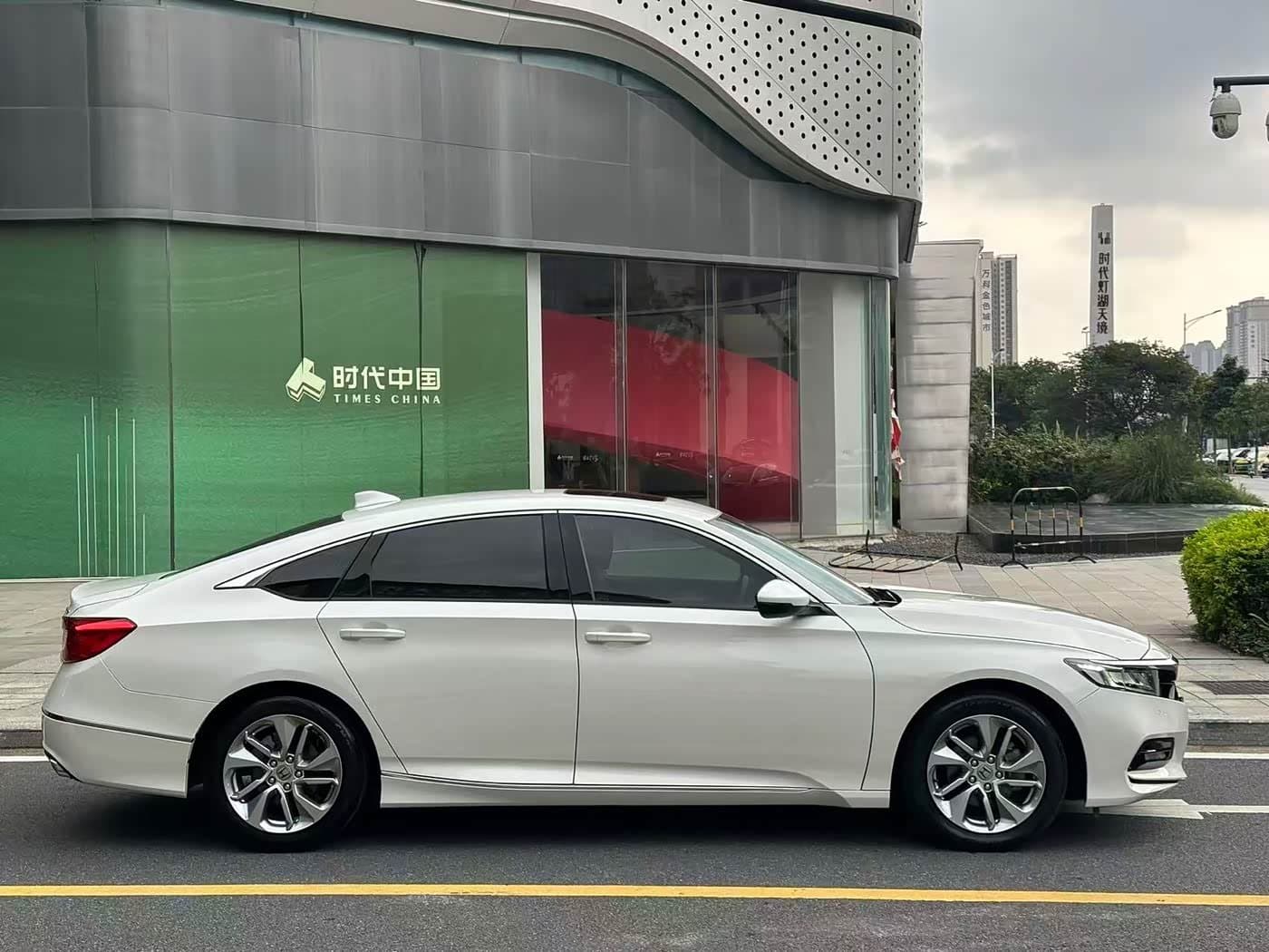 2019 Honda Accord White, 79,000 km, China export – photo 4