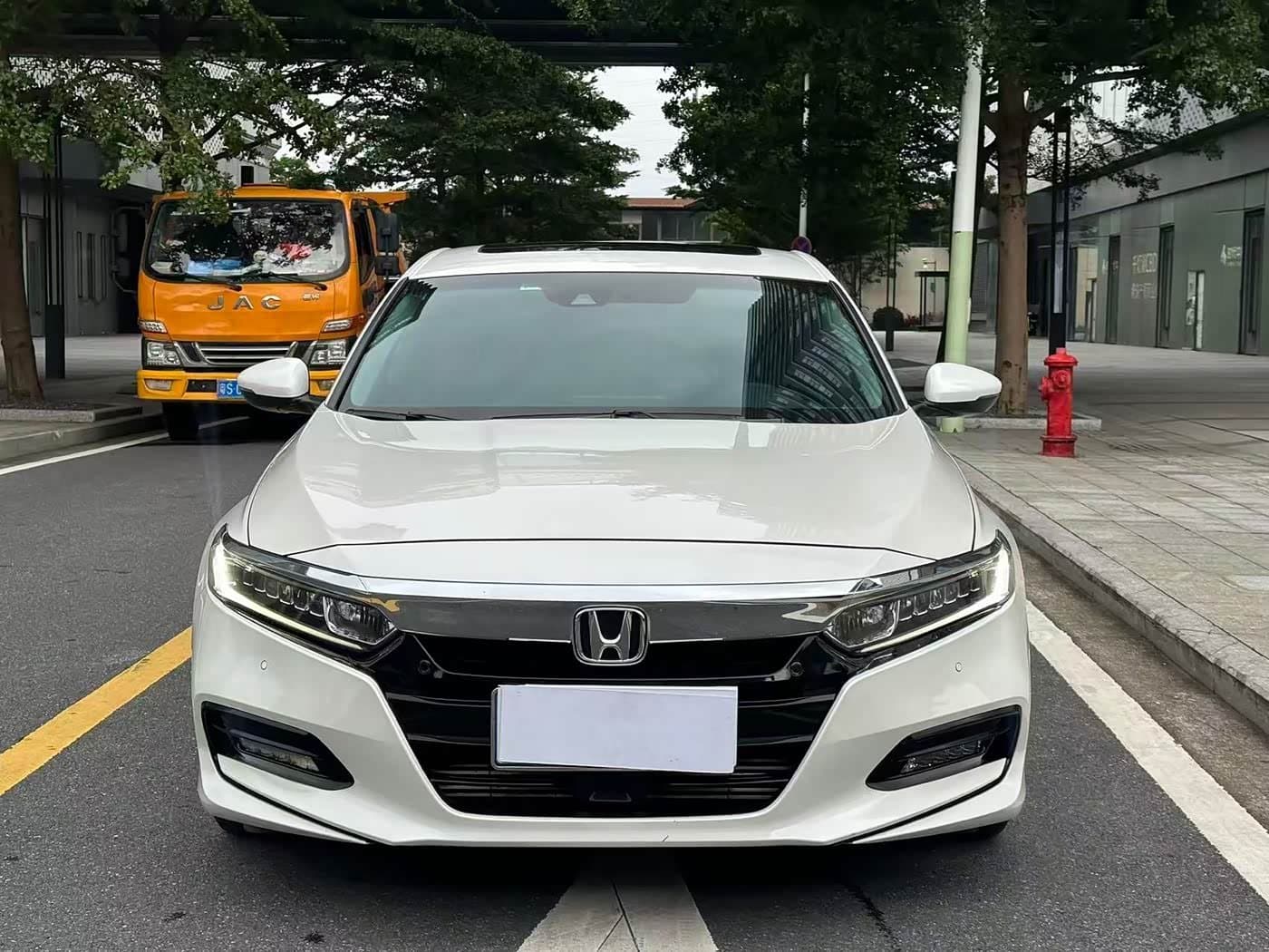 2019 Honda Accord White, 79,000 km, China export – photo 2