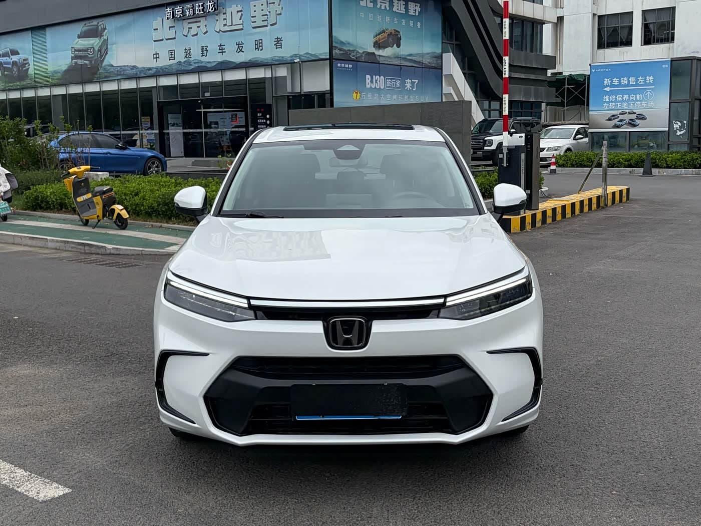 2024 Honda Haoying White, 4,800 km, China export – photo 2