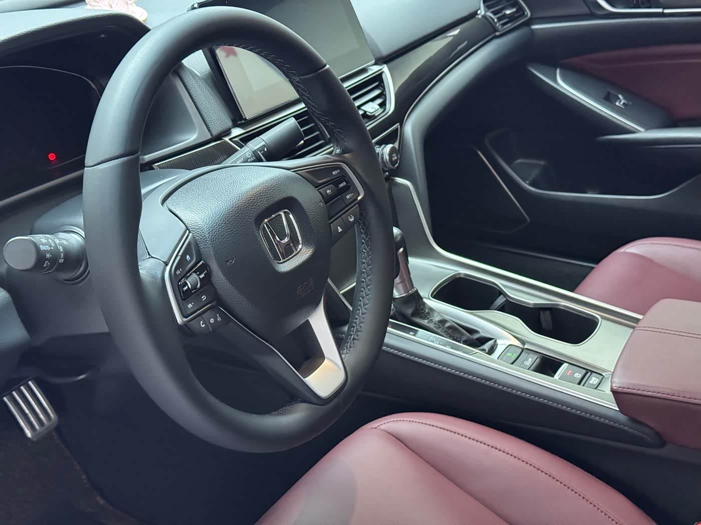 2021 Honda Accord White, 20,000 km, China export – photo 7