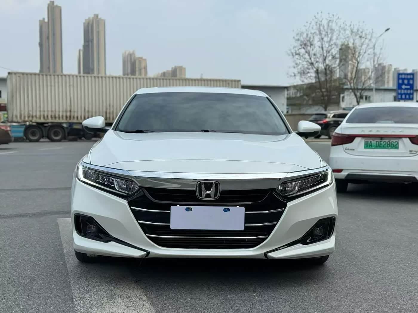 2021 Honda Accord White, 50,000 km, China export – photo 2