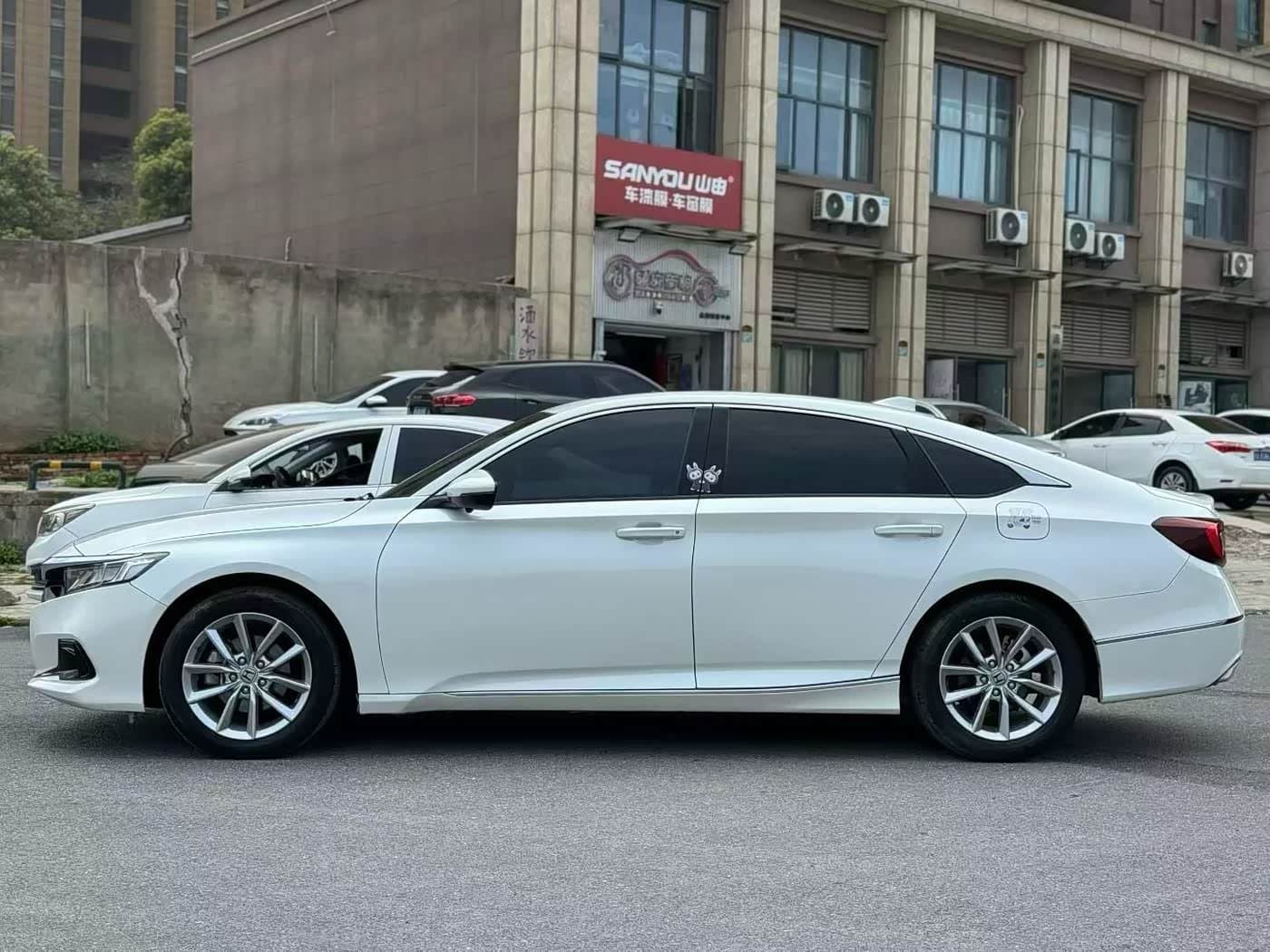 2021 Honda Accord White, 50,000 km, China export – photo 5