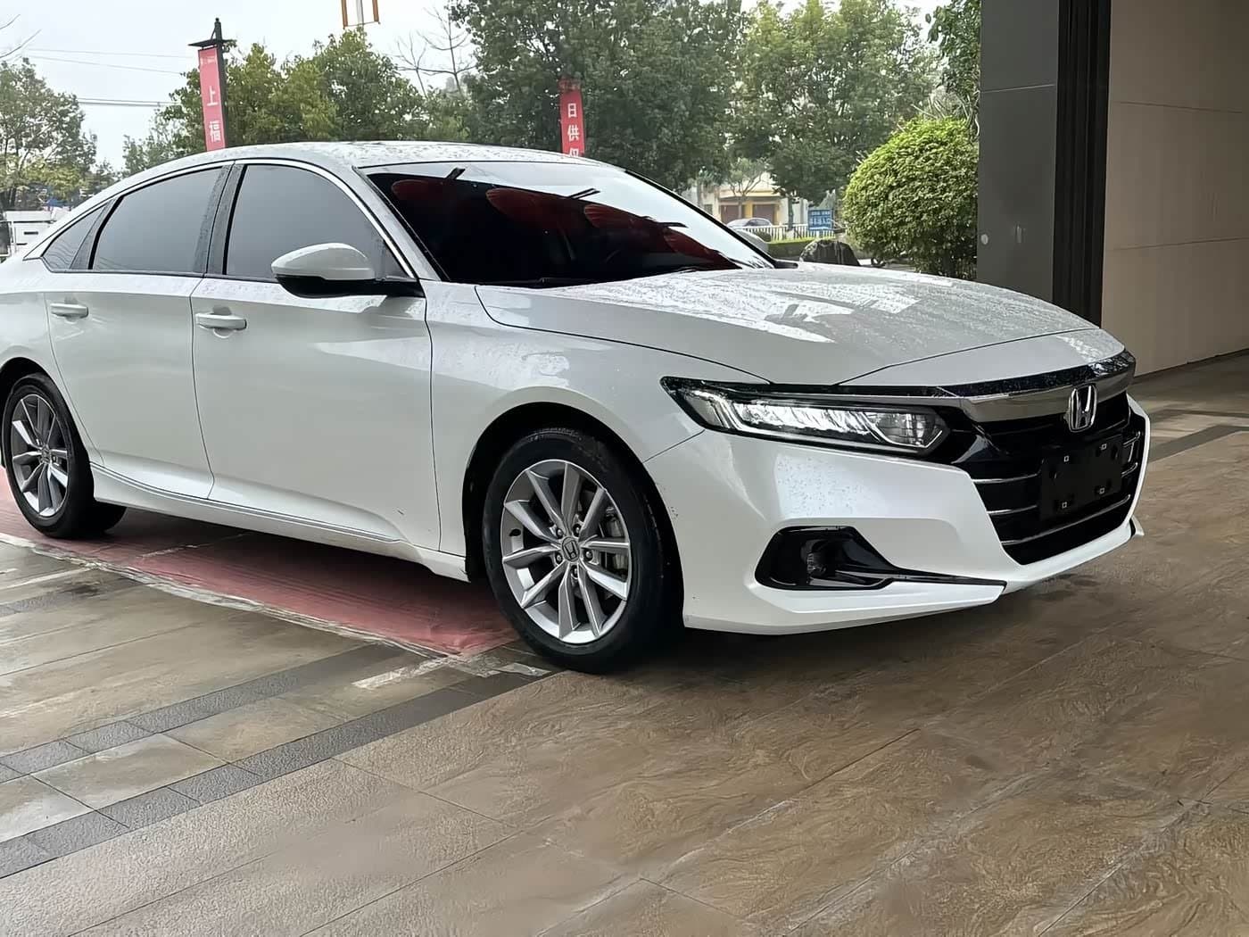2021 Honda Accord White, 30,000 km, China export – photo 3