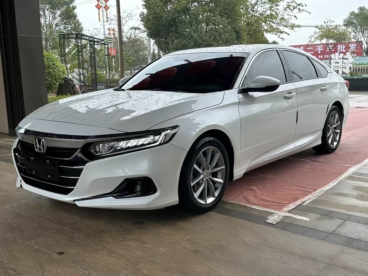 2021 Honda Accord White, 30,000 km, China export – photo 1