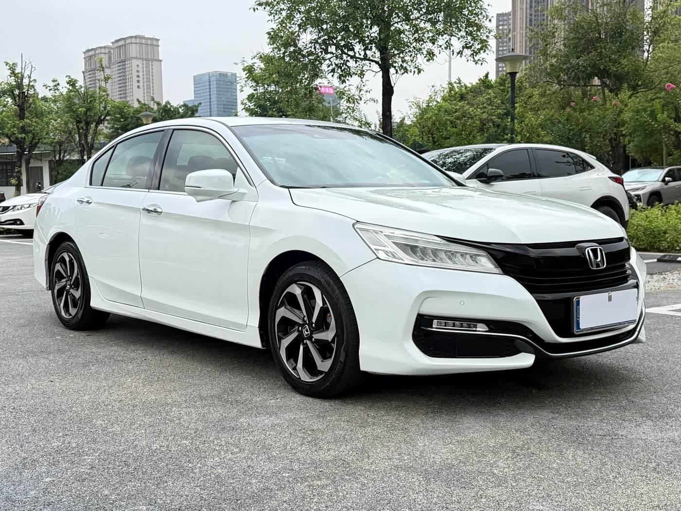 2016 Honda Accord White, 140,000 km, China export – photo 3