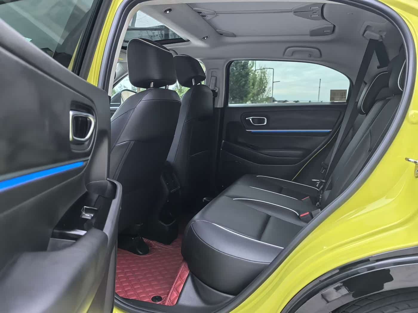 2022 Honda e:NS1 Yellow, 71,000 km, China export – photo 5