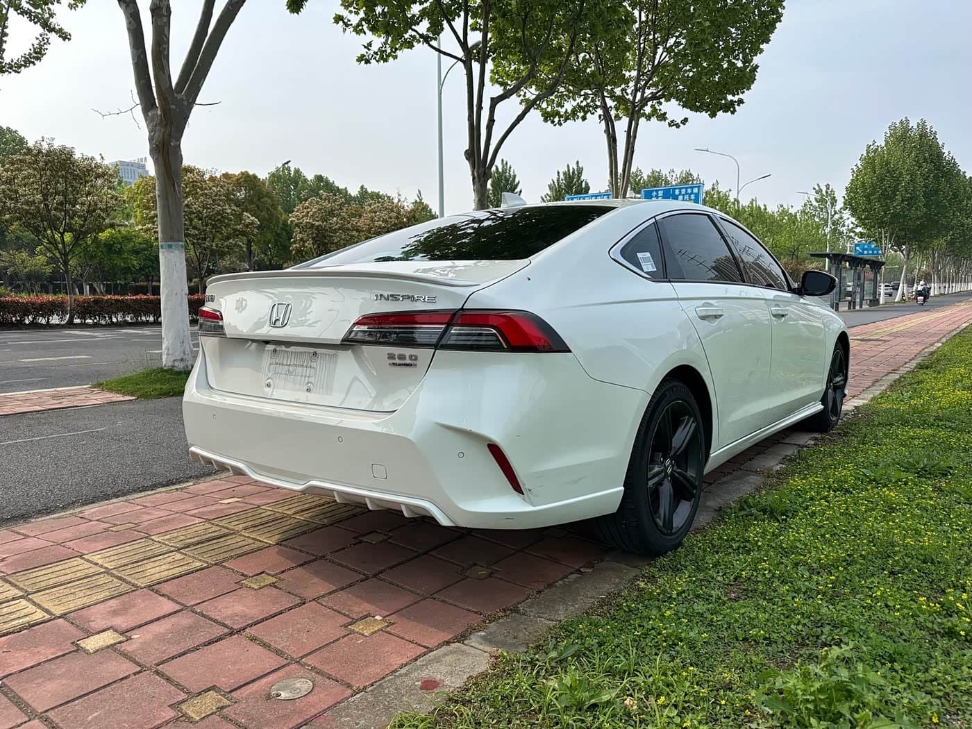 2023 Honda Inspire White, 23,000 km, China export – photo 4