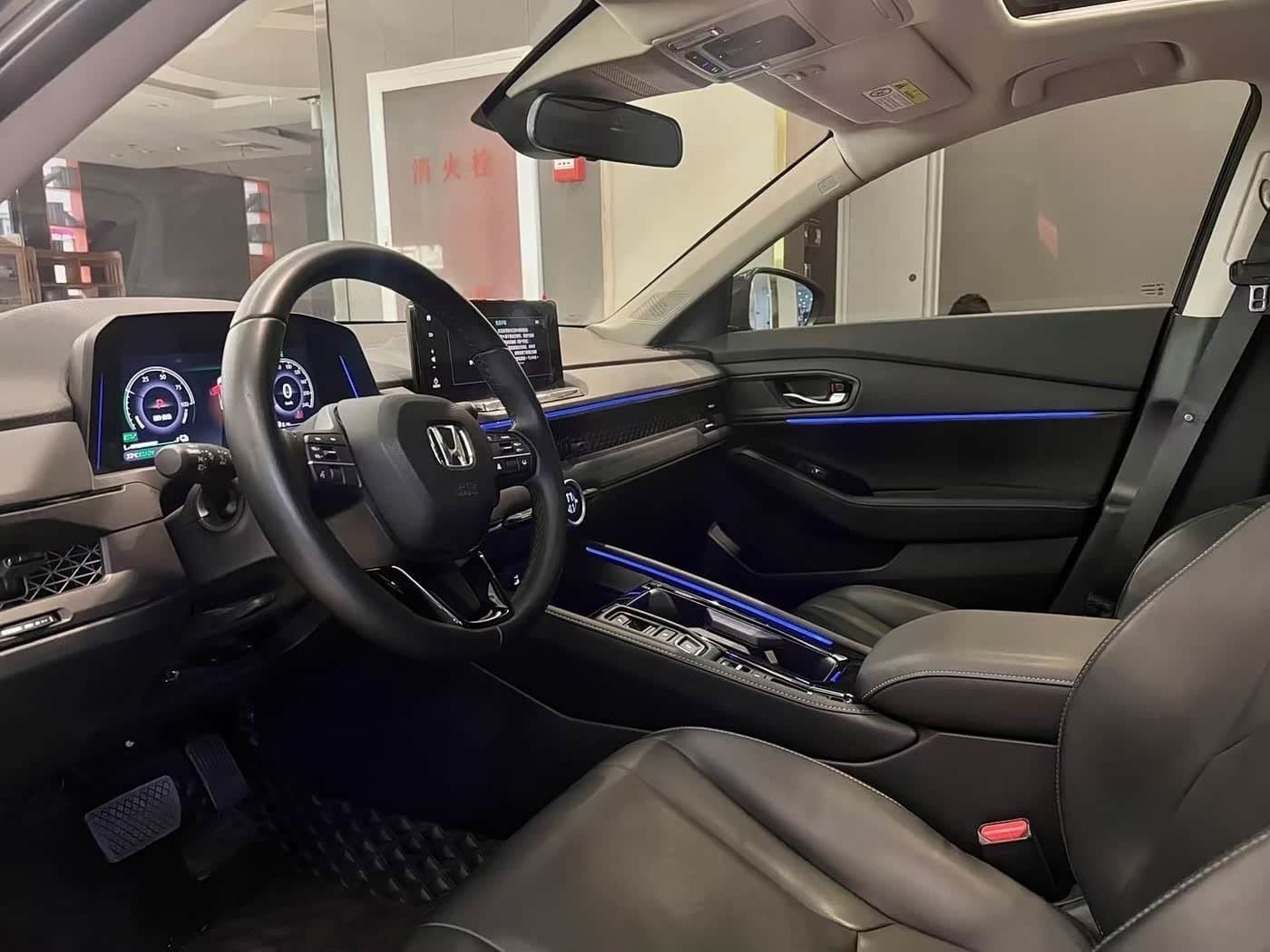 2024 Honda Accord New Energy Black, 8,000 km, China export – photo 4