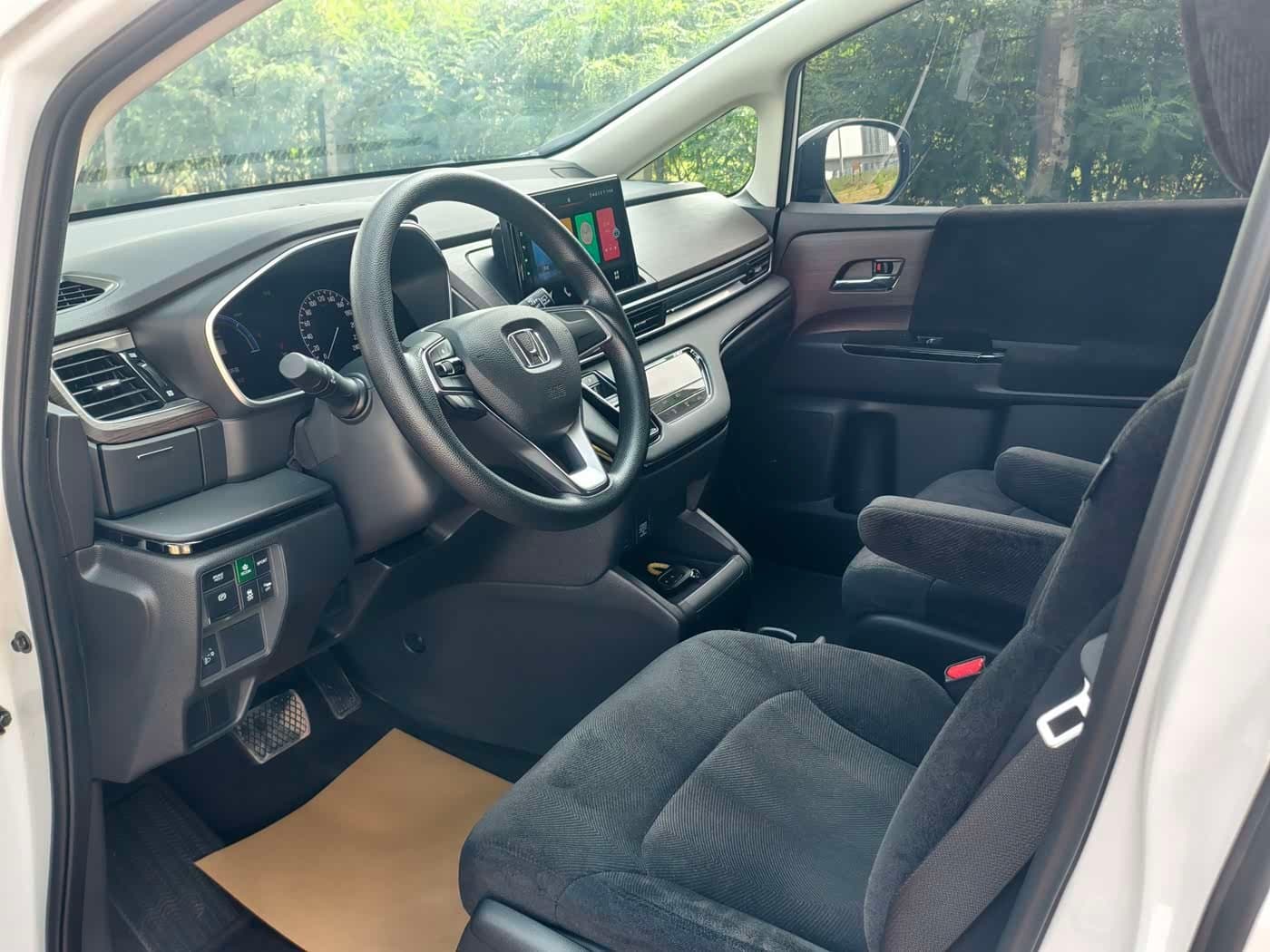 2023 Honda Odyssey White, 28,000 km, China export – photo 7